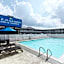 Seashire Inn & Suites