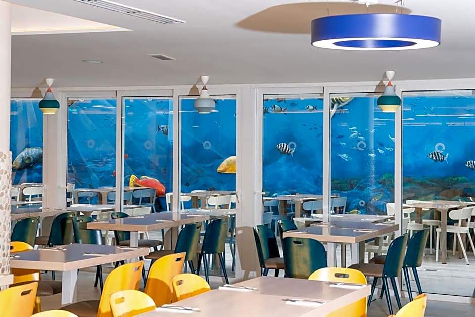 HOVIMA La Pinta Beachfront Family Hotel