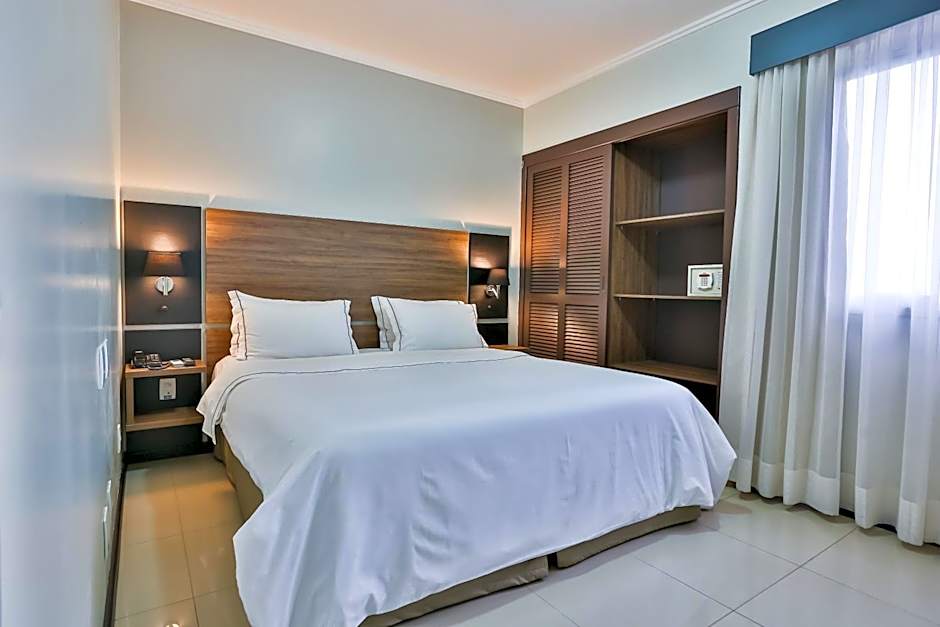 Wyndham Golden Foz Suítes