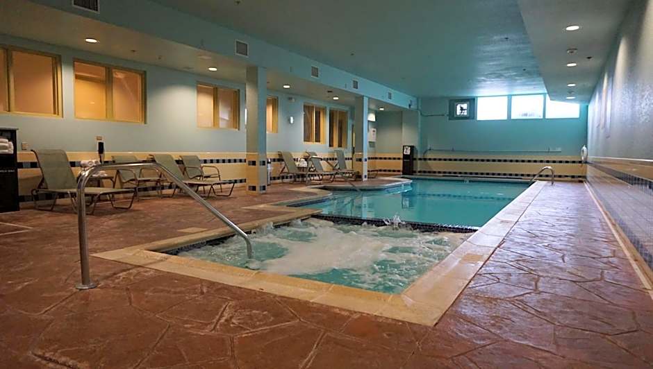 Candlewood Suites-West Springfield By IHG