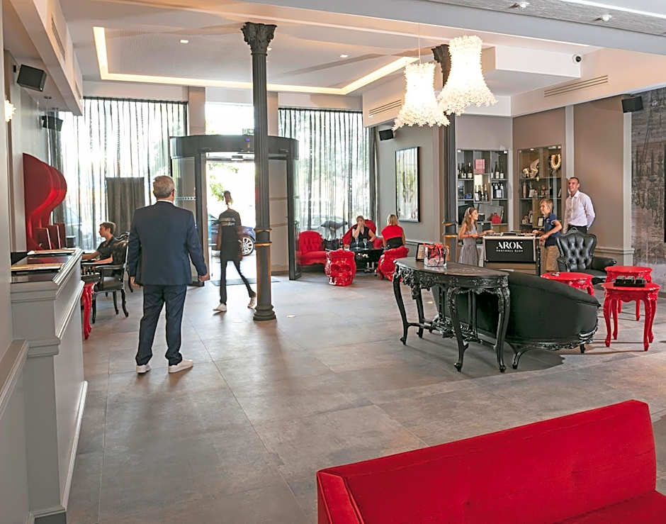 Hotel Arok