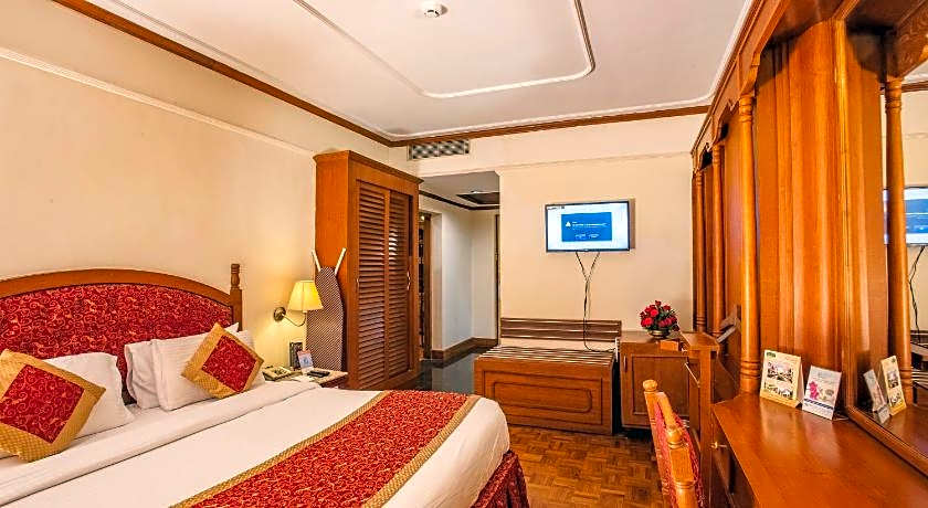 South Park Hotel