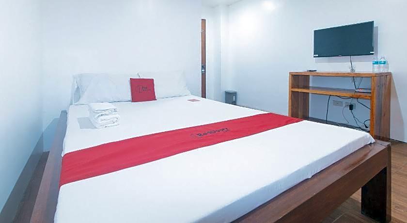 RedDoorz @ Mina's Place 2 Banez Ville Tacloban