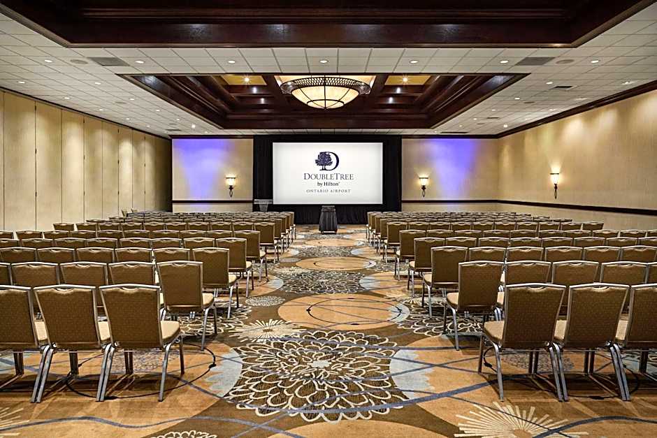 DoubleTree By Hilton Hotel Ontario Airport