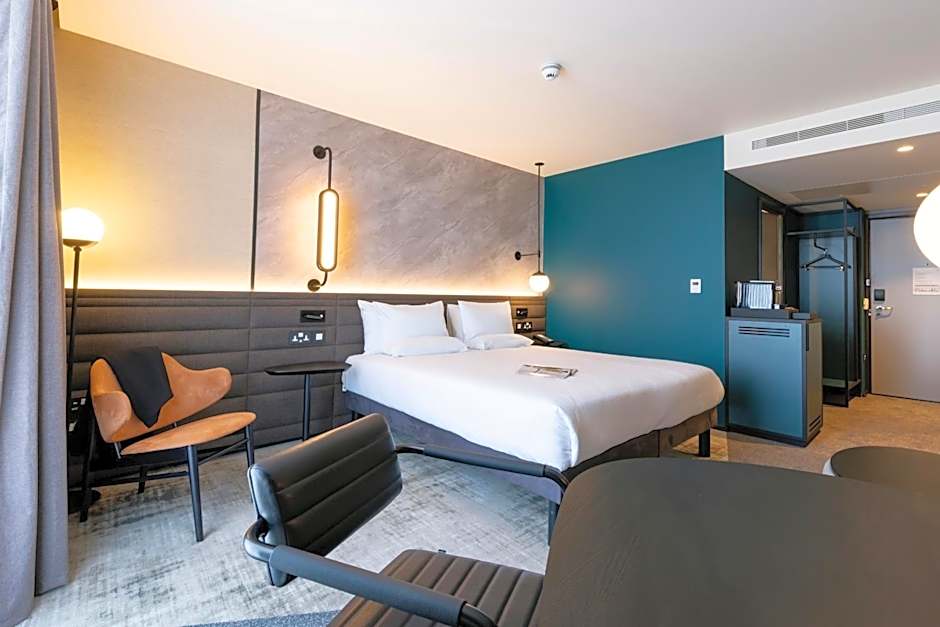 Novotel Liverpool Paddington Village