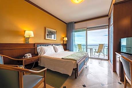 Suite with Sea View