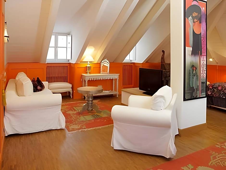 Hotel Orphee - Großes Haus