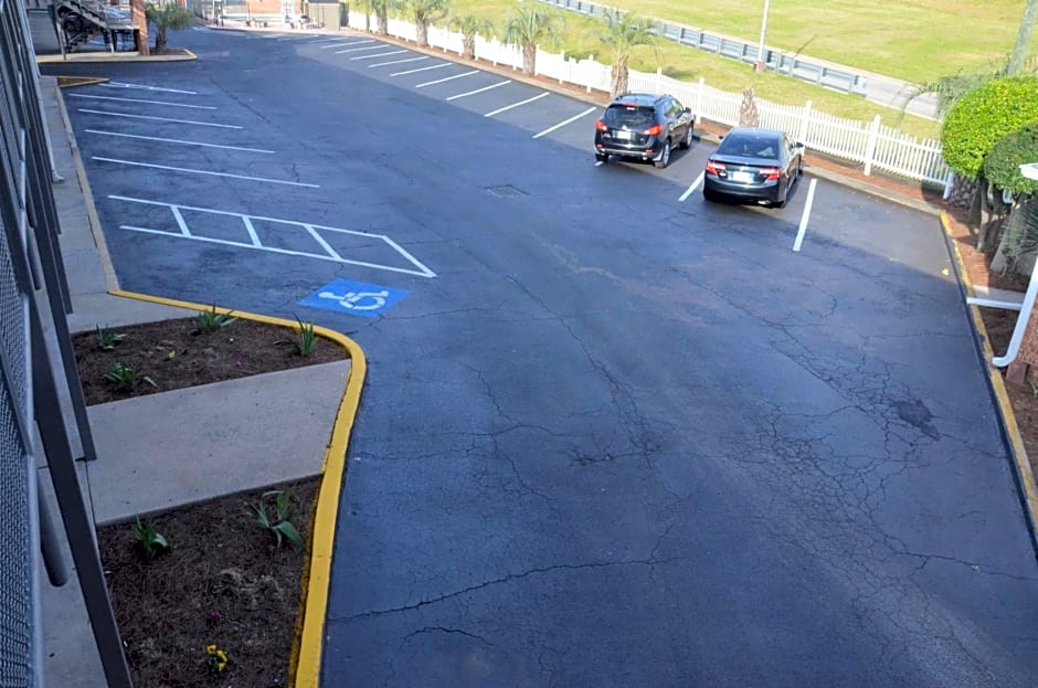 Americas Best Value Inn Augusta Downtown