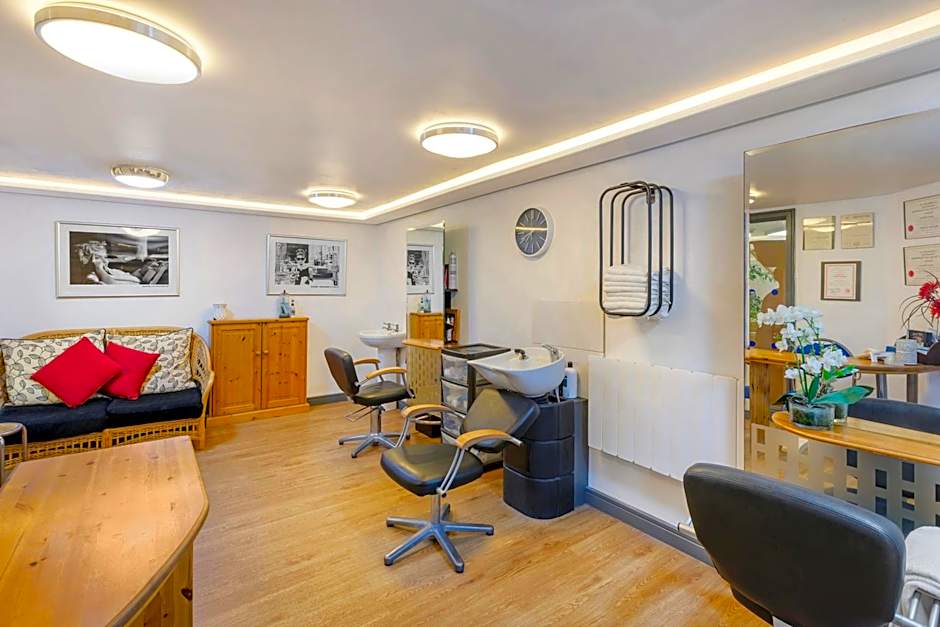 Woodford Bridge Country Club