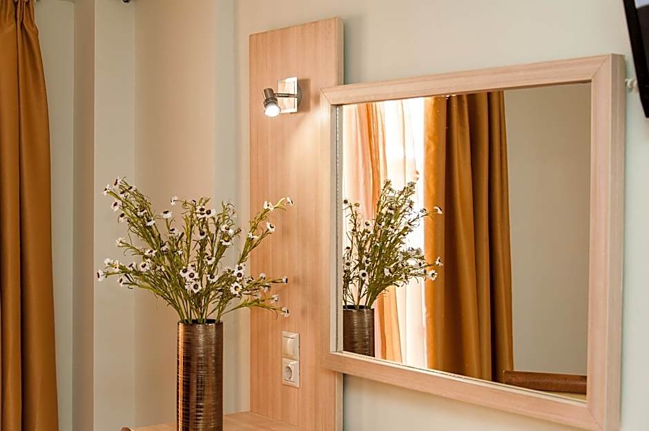 Zante Plaza Hotel & Apartments