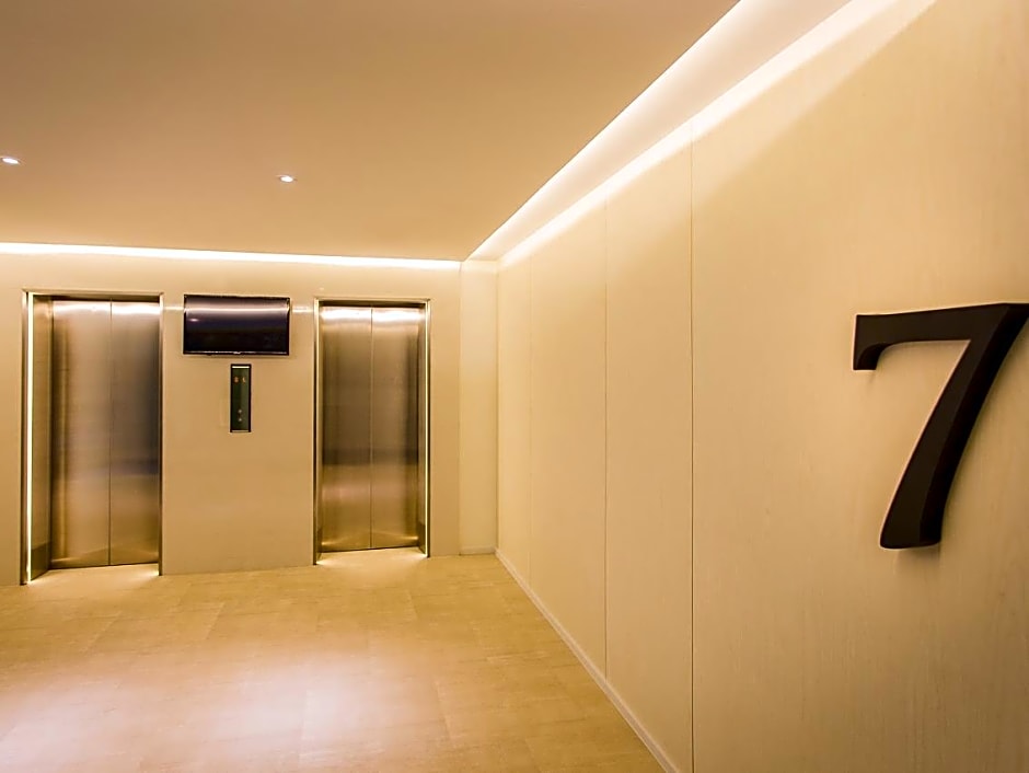 Crystal Hotel Hat Yai