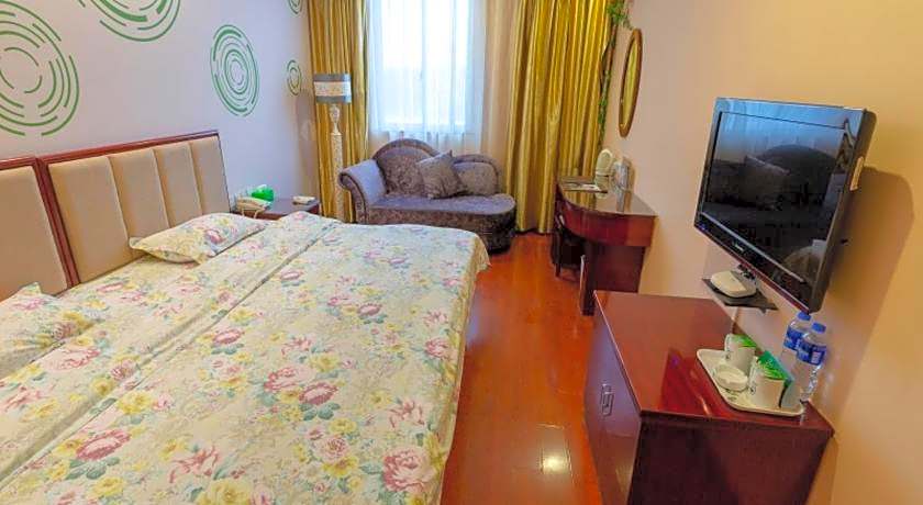 GreenTree Inn ZhenJiang Jurong New Bus Station Express Hotel