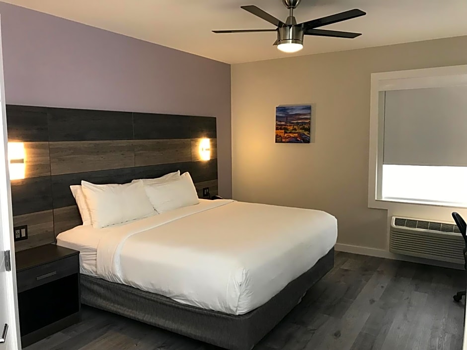 HoM, A Trademark Collection Hotel