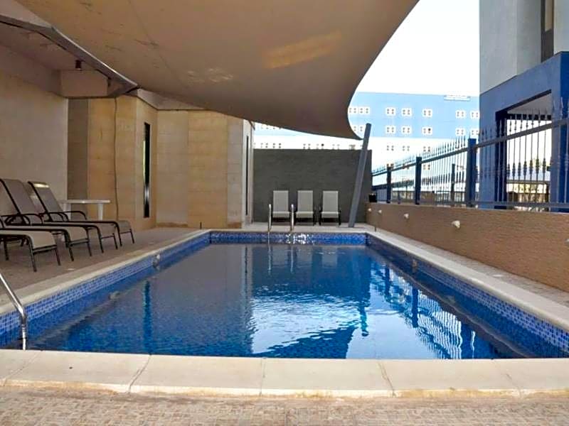 Times Square Suite Hotel