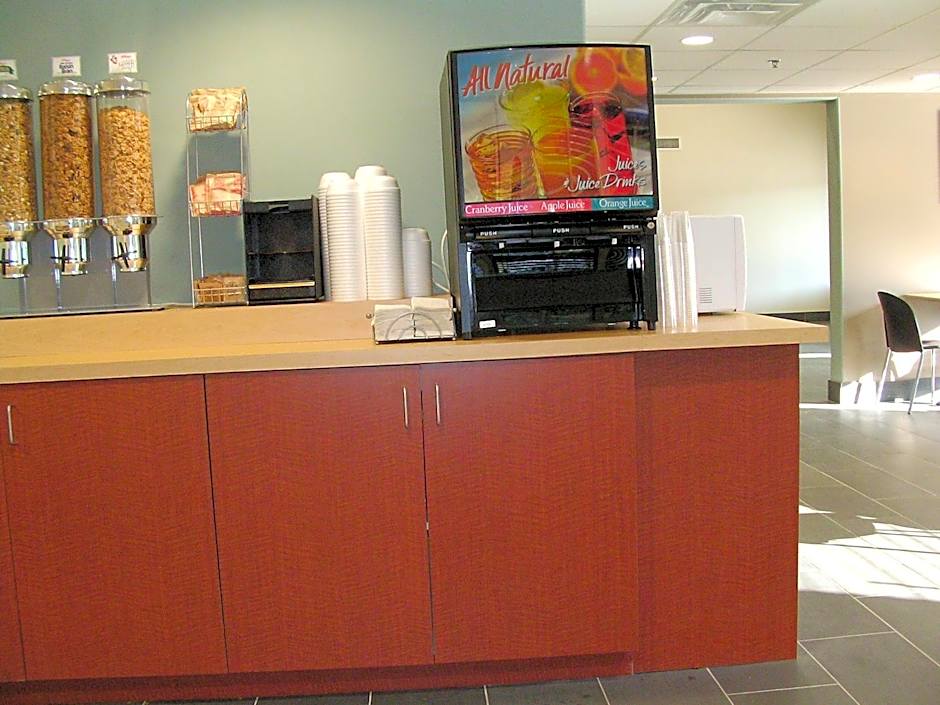 Super 8 by Wyndham Peterborough