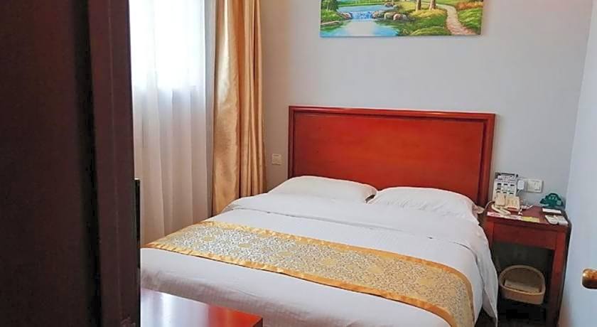 GreenTree Inn Shanghai Meilan Lake Hutai Road Express Hotel
