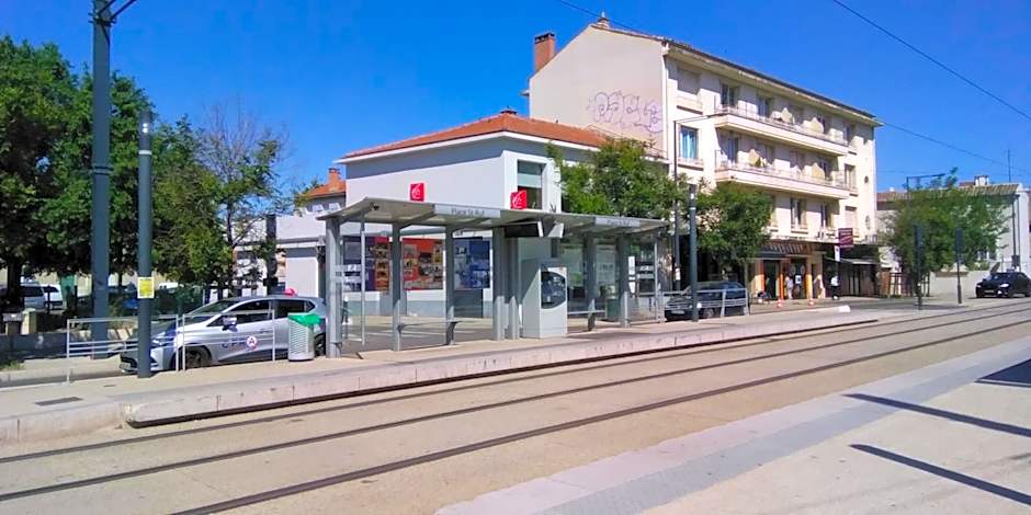 LE PETIT PALAIS Maisonnette
