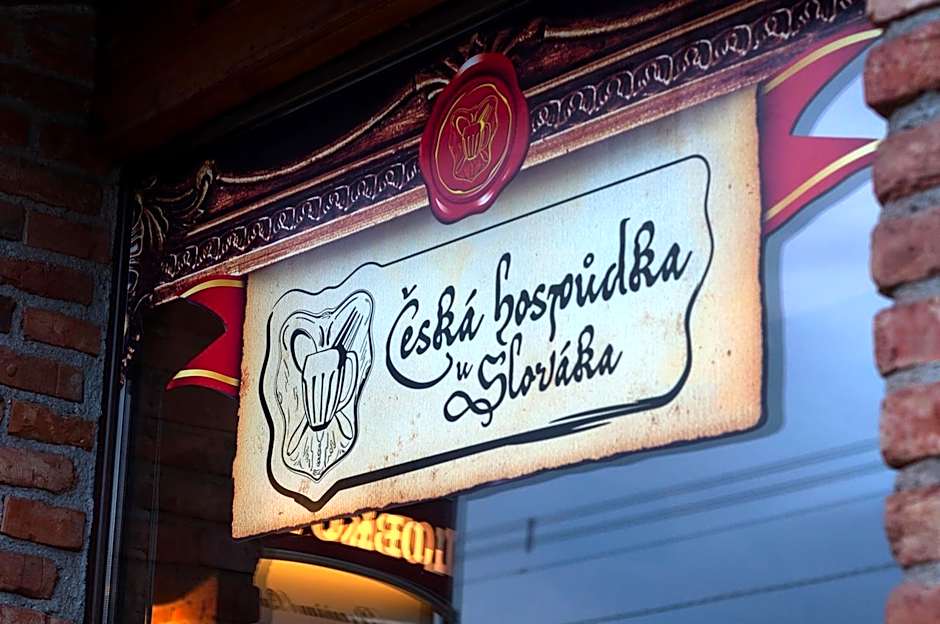 Penzión Wellness & Restaurant Zoborská, free parking