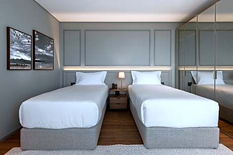 Twin Room with Sea View