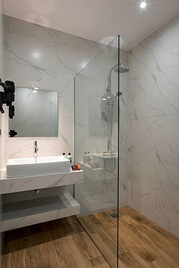 Aequor Luxury Rooms & Apartments