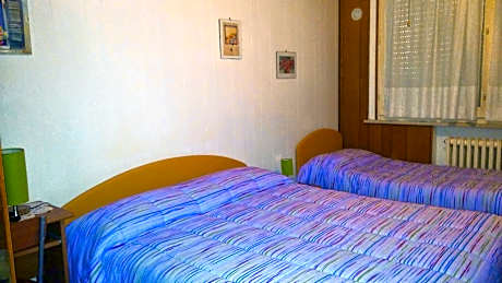 Double or Twin Room with Bathroom