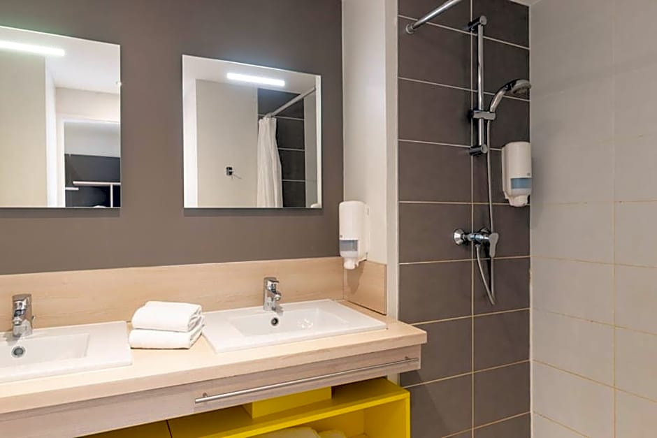 The Originals Westlodge Dardilly Lyon Nord