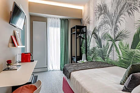 Single Room with Private Bathroom