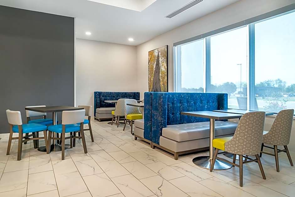 Comfort Inn & Suites Adrian