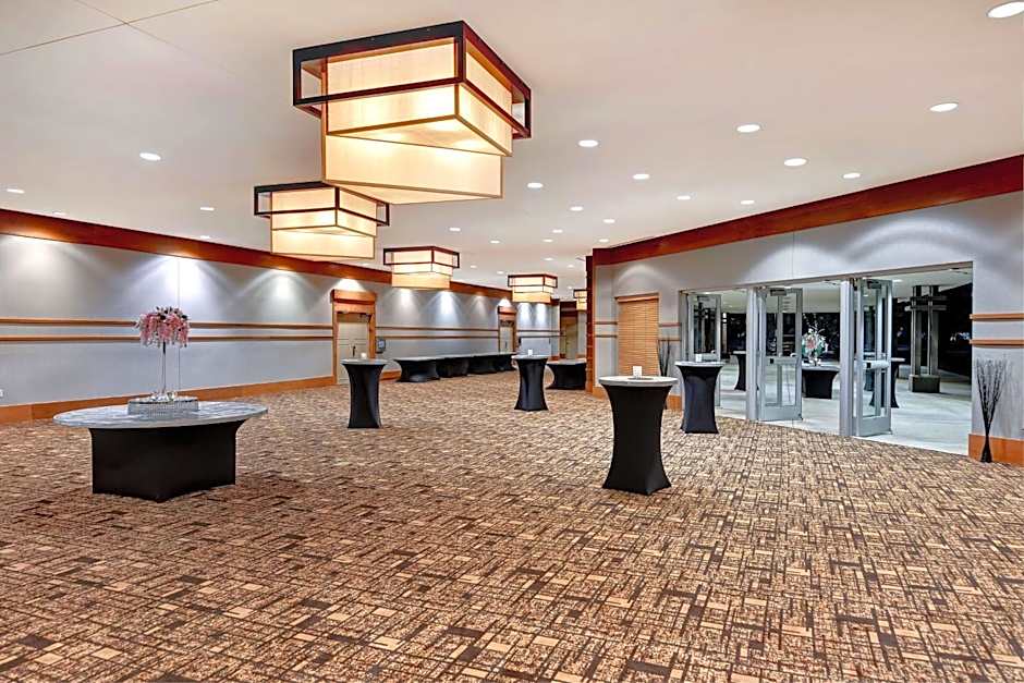 DoubleTree By Hilton Phoenix- Tempe
