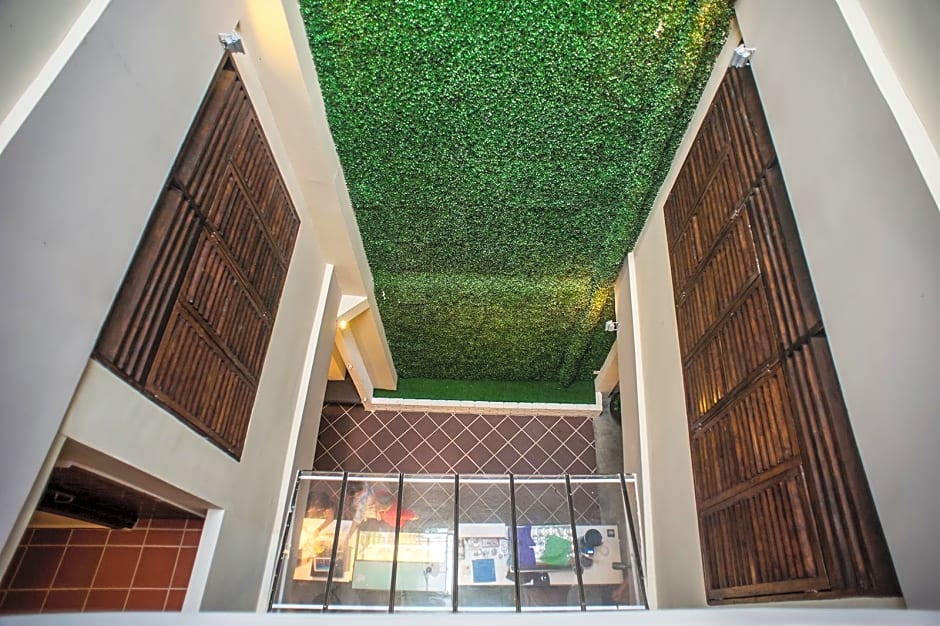 Armenian Suite Hotel