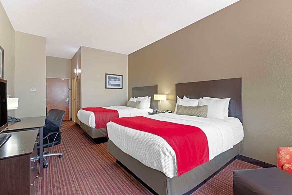 Best Western Plus Bradbury Inn & Suites