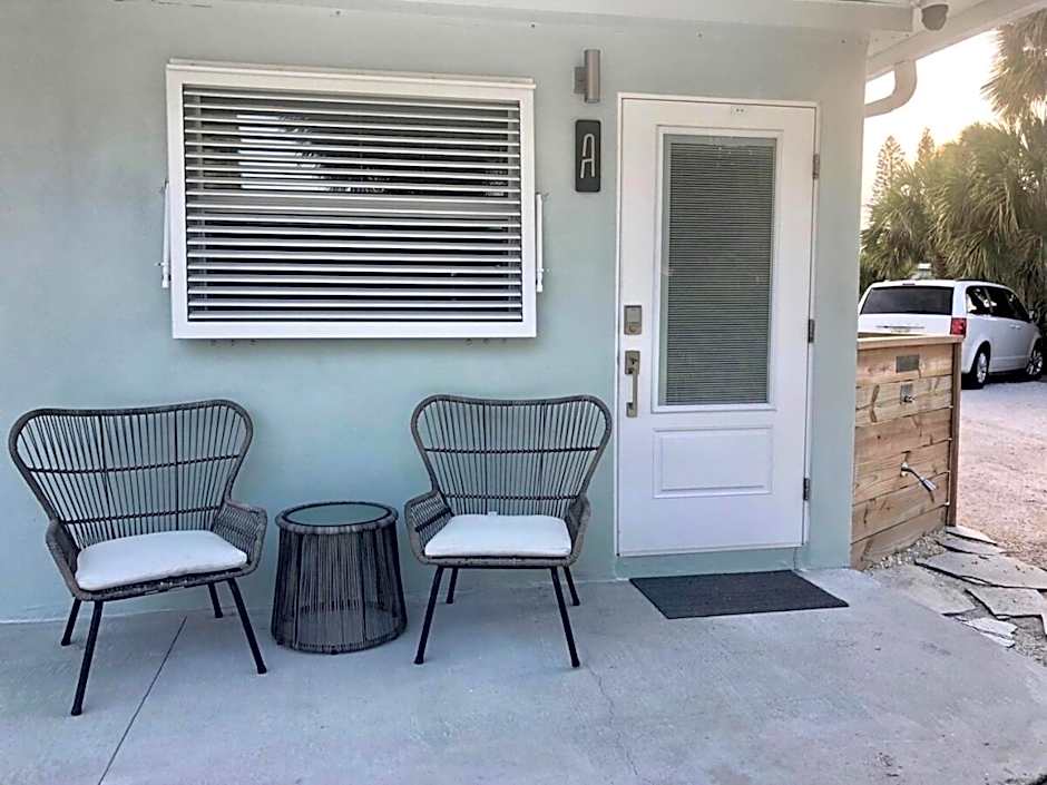 Boutique Vacation Rental Complex At Beach