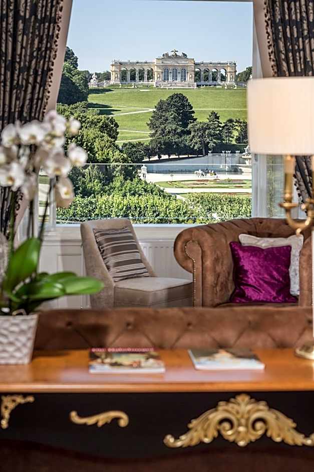Austria Trend Schloss Schoenbrunn Grand Suite