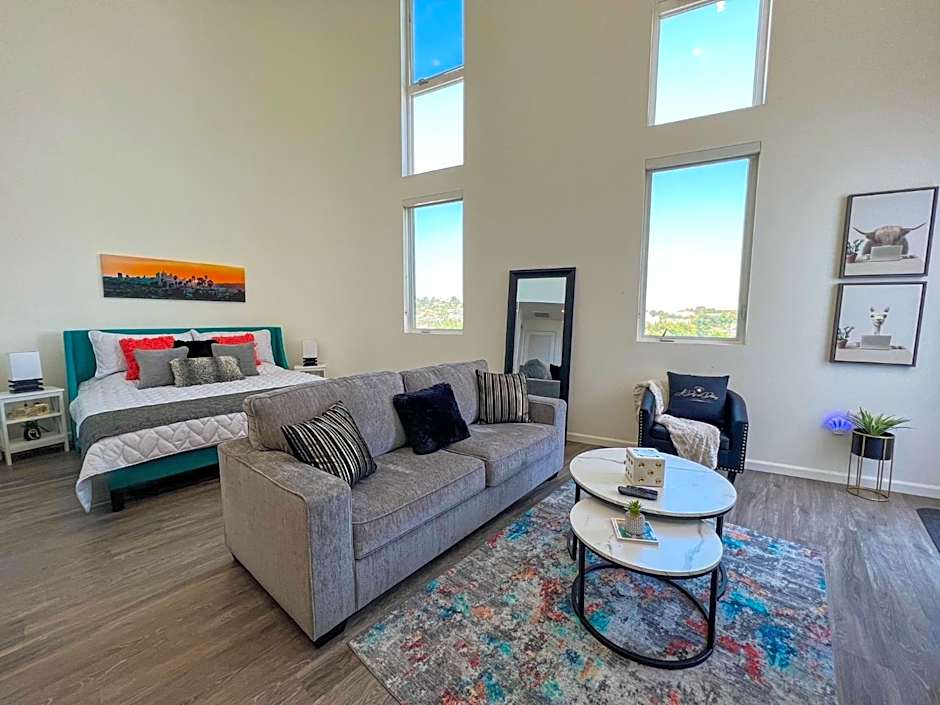 Downtown Los Angeles Skyline balcony view Modern Penthouse