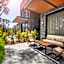 Unique Life Style Hotel