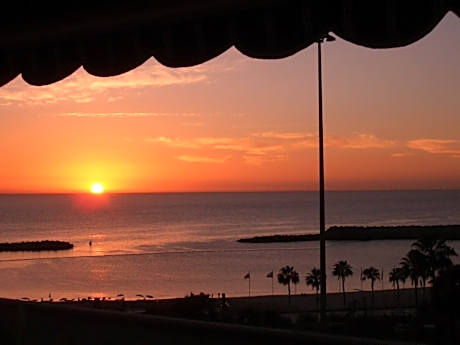 Amadores Beach