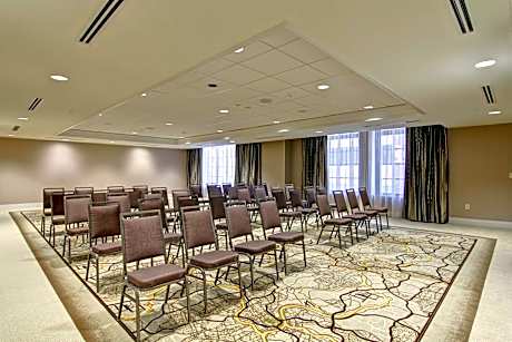 Homewood Suites By Hilton Cincinnati-Downtown