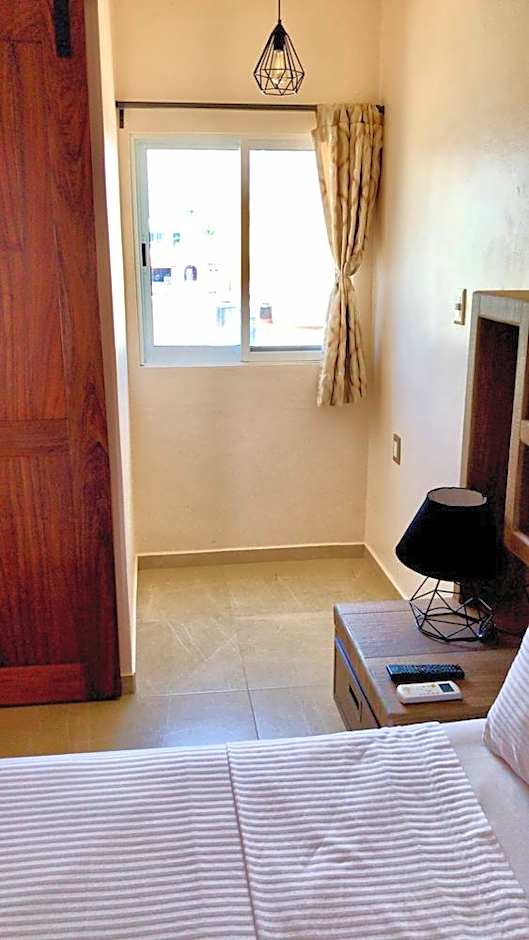 Hotel Bucaneros