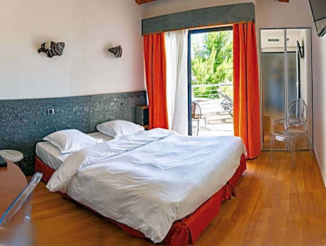 Two Connecting Double Rooms - Spa Access Not Included