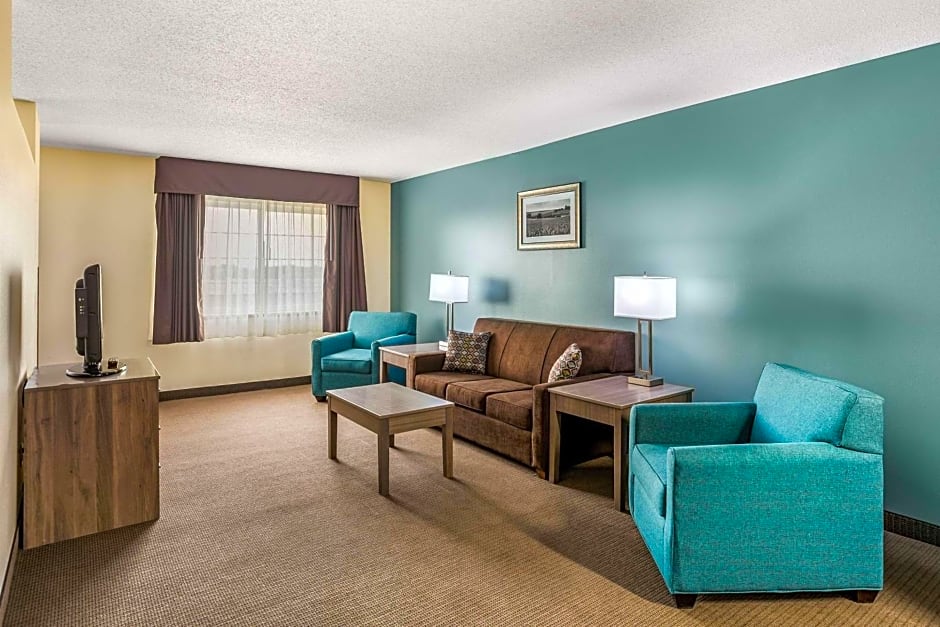 MainStay Suites Cedar Rapids North - Marion