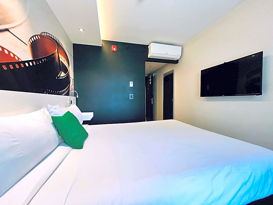 ibis styles Montevideo Biarritz