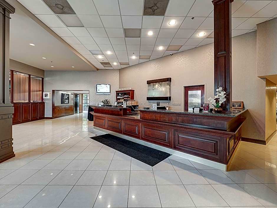 DoubleTree By Hilton Hotel Bloomington