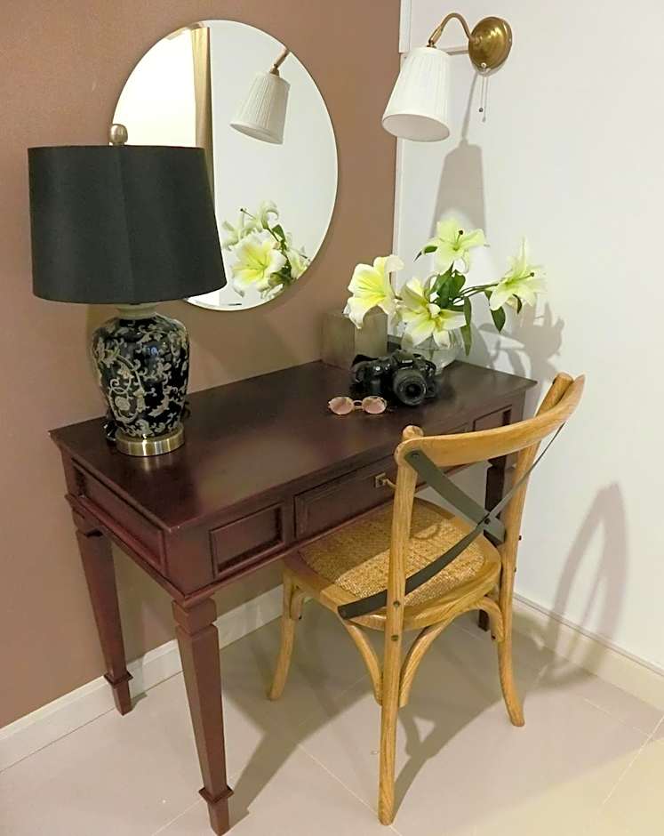 Bloom Boutique Hotel & Cafe