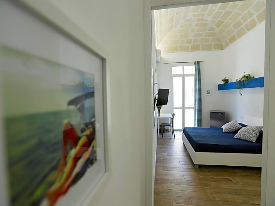 Sea View Teti Rooms & Apts