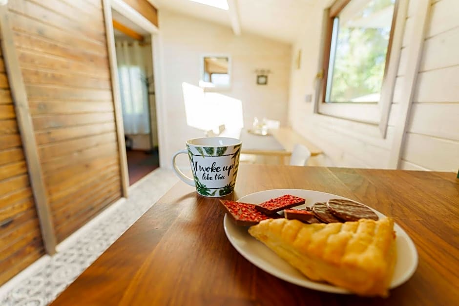 Domek letniskowy nad jeziorem