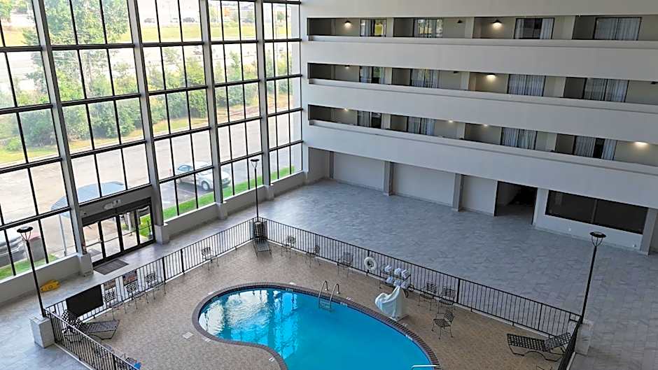 Clarion Hotel Jackson Northwest