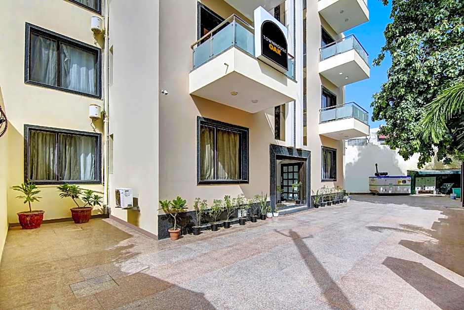 Townhouse Oak Homefort Stays Near Leisure Valley Park – Gurgaon, NY