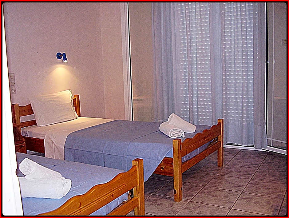 Blue Lake Holiday Homes - Keri Summer Escape