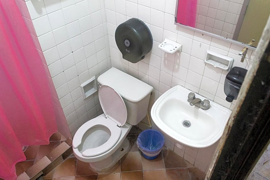 OYO Hotel Colon
