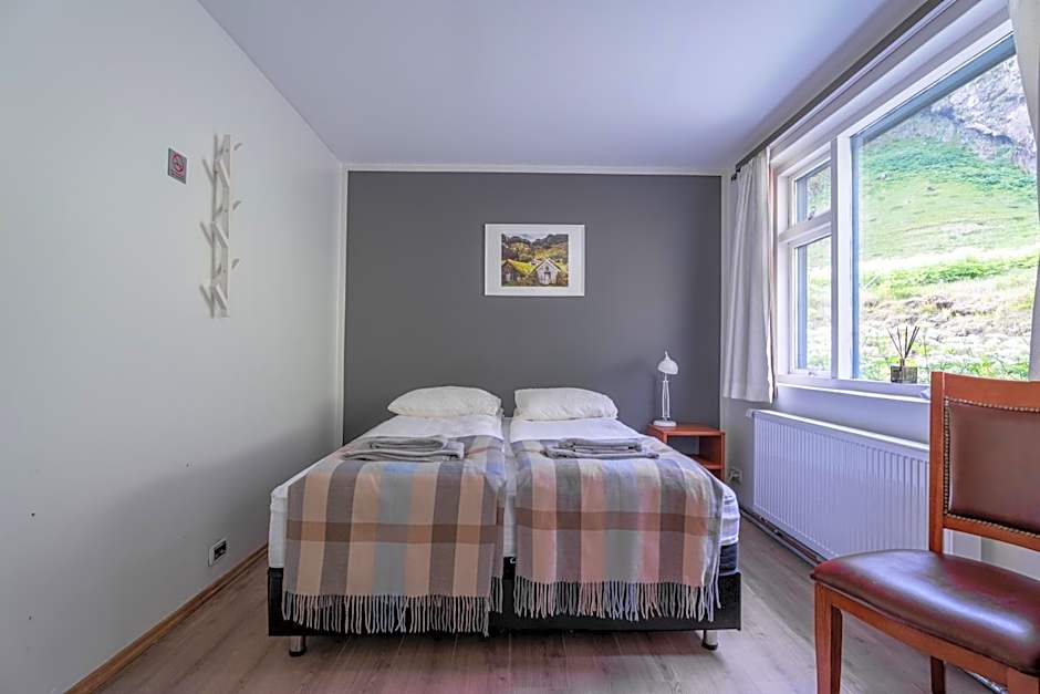 Drangshlid Hotel by Tröll